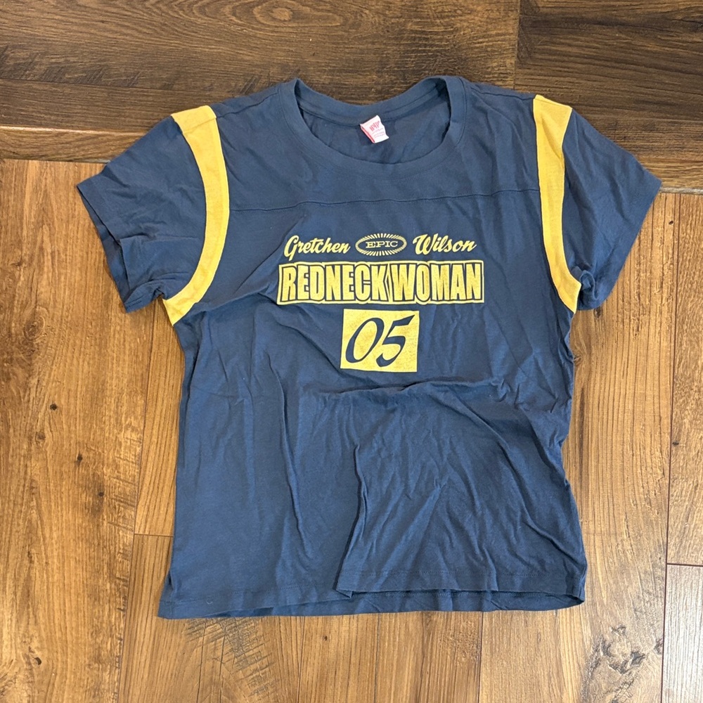 Redneck woman Gretchen Wilson concert tee